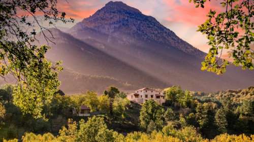 Αυτοί είναι οι 4 τοπ προορισμοί για το τριήμερο με αυτοκίνητο - Πας ακόμα και μονοήμερη