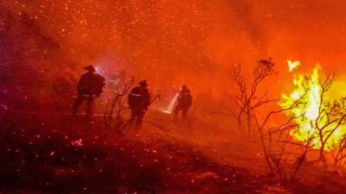 ΗΠΑ: Πυρκαγιές έχουν καταστρέψει 80.000 τετραγωνικά χιλιόμετρα στην Καλιφόρνια