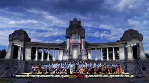 Ιταλία: Το Μπέργκαμο τιμά απόψε τους νεκρούς του - Συγκίνηση σε ολόκληρο τον πλανήτη