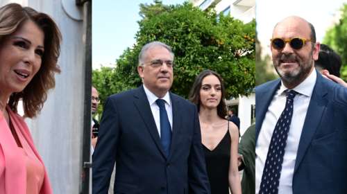 Ορκωμοσία νέων υπουργών: Τα χαμόγελα και τα ευτράπελα - Τράκαραν δύο υφυπουργοί [εικόνες-βίντεο]