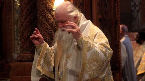 Επιμένει προκλητικά ο Αμβρόσιος: Ο αφορισμός έγινε -&quot;Το σφάλλειν ανθρώπινον, το εμμένειν σατανικόν&quot;