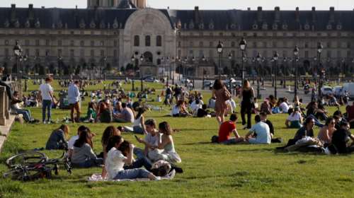 Νέο lockdown ενός μήνα στη Γαλλία: Κλείνουν τα σχολεία - Απαγόρευση κυκλοφορίας από τις 7
