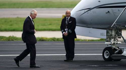 Βασιλιάς Κάρολος Γ&#39;: Η δική του εποχή έχει ήδη αρχίσει - Στις 8μμ το πρώτο του διάγγελμα - Αύριο η επίσημη ανακήρυξη