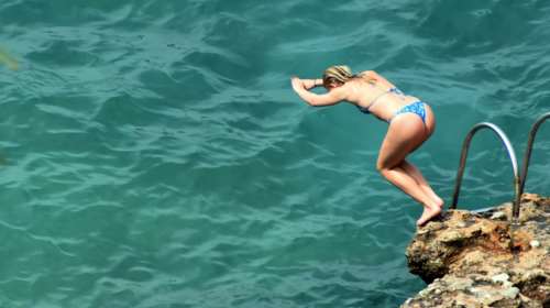 Καιρός για παραλία και σήμερα: Ηλιοφάνεια και άνοδος της θερμοκρασίας