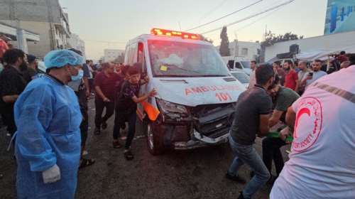 Γάζα: Αναφορές για βομβαρδισμό σε κονβόι ασθενοφόρων στο νοσοκομείο Αλ Σίφα - Φόβοι για πολλούς νεκρούς