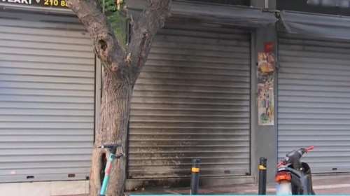 Koλωνός: Έκρηξη εμπρηστικού μηχανισμού σε ψητοπωλείο