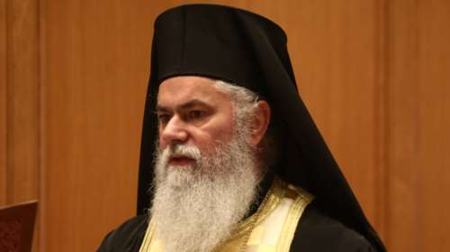 Μητροπολίτης Καλαβρύτων για τεκνοθεσία από ομόφυλα ζευγάρια: Θέλουν να τελειώσουν το DNA του Έλληνα