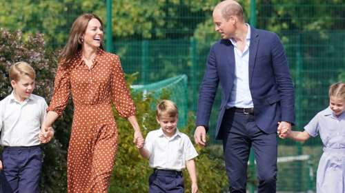 &quot;Είμαι ok μπαμπά&quot;: Ο ανεξάρτητος πρίγκιπας Λούις απέκρουσε το χέρι του πατέρα του ενώ τον πήγαινε στο σχολείο