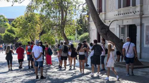 Κορονοϊός: 2.840 νέα κρούσματα - 33 θάνατοι και 362 διασωληνωμένοι