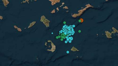 Μπαράζ σεισμών πάνω από 4 Ρίχτερ στη Σαντορίνη - Τι λένε οι σεισμολόγοι για την εξέλιξη του φαινομένου