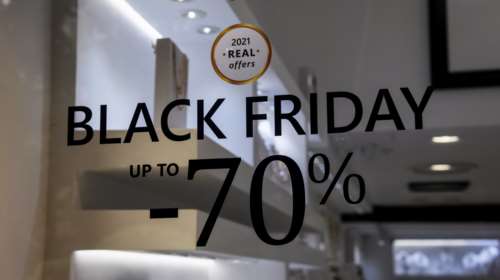 Ένωση Εργαζομένων Καταναλωτών Ελλάδας: &quot;Προσοχή στη Black Friday- 5 κανόνες για την αποφυγή πλασματικών εκπτώσεων