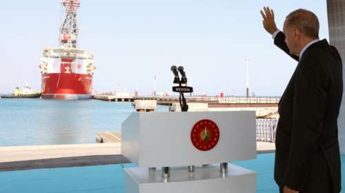 Βόρεια της Κύπρου το Αμπντούλ Xαμίτ Χαν - Αντιδράσεις στην Τουρκία για τη φιέστα Ερντογάν