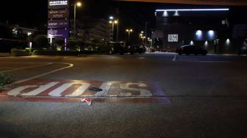 Άγρια επίθεση στη Βάρης - Κορωπίου: Δύο νεαροί καταγγέλλουν ότι τους απείλησαν με όπλο και τους γρονθοκόπησαν με μανία