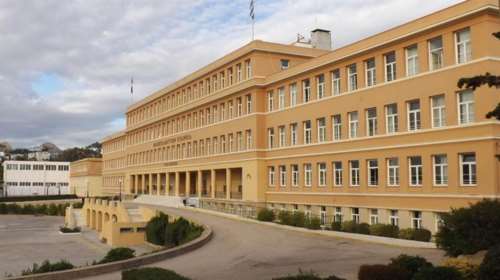 Εκτός ελέγχου η βία ανηλίκων - Σάλος με τους νταήδες στο Αρσάκειο που έδεσαν συμμαθητή τους από το λαιμό με πετονιά