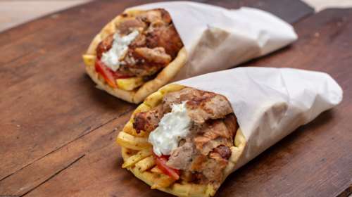 Σουβλάκι: Από το φαγητό του λαού σε είδος... πολυτελείας - Σύντομα θα σπάσει το φράγμα των τεσσάρων ευρώ στην Αττική