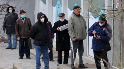 Κορονοϊός - Αυστηρά μέτρα στη Βουλγαρία: Υποχρεωτική η χρήση μάσκας προστασίας σε υπαίθριους και κλειστούς χώρους