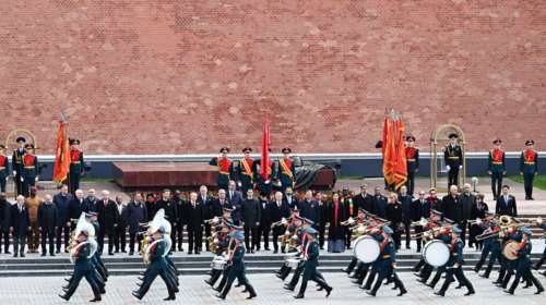 Η επίδειξη του Πούτιν την Ημέρα της Νίκης: Στο πλευρό του 20 ηγέτες - Παρέλαση με 11.000 στρατιώτες, drones και άρματα