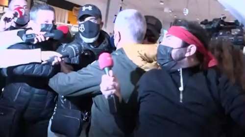 Survivor: Κακός χαμός με τον Βαλάντη στο αεροδρόμιο - Πανικός κατά την άφιξή του [Βίντεο]