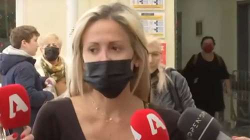 Ράκος η Αννούλα Φλωρινιώτη: Δεν μπόρεσε να κάνει δηλώσεις έξω από το νοσοκομείο για τον αδερφό της [βίντεο]