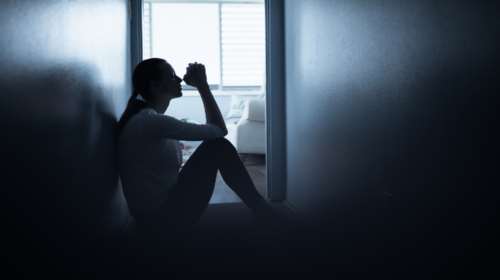 Θεσσαλονίκη: 28χρονη κατήγγειλε τον σύντροφό της για ξυλοδαρμό και βιασμό [Βίντεο]