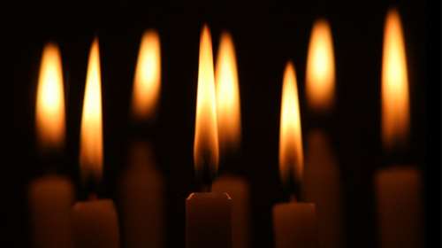 Ενεργειακή κρίση: Γεννήτριες, κεριά και ισοθερμικά εσώρουχα τρέχουν να αγοράσουν οι Βρετανοί για τον χειμώνα -