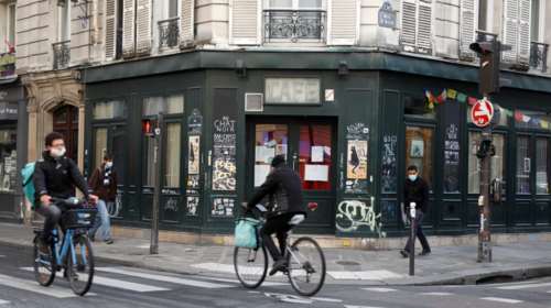 Ο κορονοϊός χτυπάει ξανά την Ευρώπη: Απαγόρευση κυκλοφορίας στη Γαλλία - Χιλιάδες κρούσματα στη Γερμανία