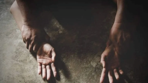 Θεσσαλονίκη: Βίαζε και λήστευε ιερόδουλες προσποιούμενος τον αστυνομικό - Καταδικάστηκε σε φυλάκιση 20 ετών