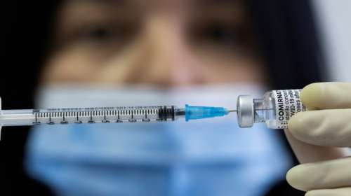 Ιαπωνία: Σχεδιάζουν εμβόλιο κατά του κορονοϊού για εφ&#39; όρου ζωής έως το 2024