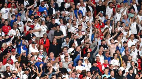 ΠΟΥ: &quot;Καταστροφικό&quot; το θέαμα με πλήθη φιλάθλων χωρίς μάσκες στον τελικό του Euro - Ανησυχία για εξάπλωση της μετάλλαξης Δ