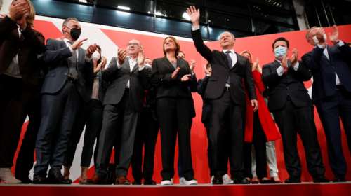 Γερμανικές εκλογές: Οι Σοσιαλδημοκράτες νίκησαν, αλλά ο δρόμος μέχρι την Καγκελαρία είναι μακρύς - Ολα τα σενάρια