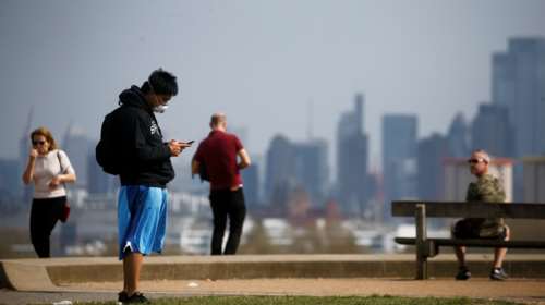 Κορονοϊός - Βρετανία: &quot;Πολύ νωρίς για άρση του lockdown, κορυφώνεται η επιδημία&quot;