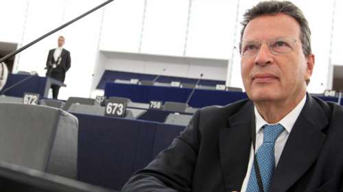 Η πολυτάραχη ζωή του Γιώργου Κύρτσου: Από το ΚΚΕ στον Ελεύθερο Τύπο και από τον Καρατζαφερη στη ΝΔ