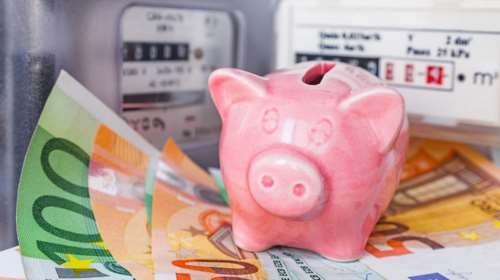 Πόσα κερδίζουμε από τη μείωση 5% στην κατανάλωση ηλεκτρικού ρεύματος: Το όφελος για νοικοκυριά και επιχειρήσεις