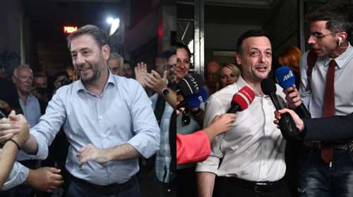 ΠΑΣΟΚ: Πέμπτη ή Παρασκευή το ντιμπέιτ Ανδρουλάκη - Δούκα - Η έξτρα ενότητα που ζήτησε ο Δούκας