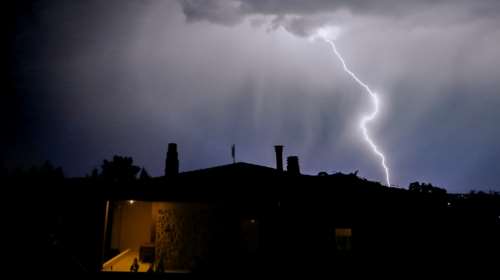 Καιρός - Προειδοποίηση Μαρουσάκη: "Προσοχή μέσα στη νύχτα- Θα πέσει μεγάλος όγκος νερού"