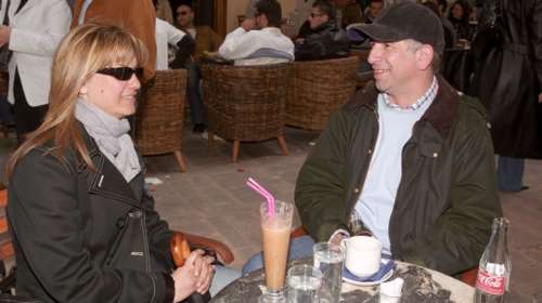 Ελπίδα Νίνου: Ανατροπή - Διαψεύδει ότι παίρνει διαζύγιο από τον Πέτρο Φιλιππίδη