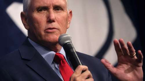 ΗΠΑ: Το FBI θα ερευνήσει το σπίτι του πρώην αντιπροέδρου Πενς - Αναζητά απόρρητα έγγραφα