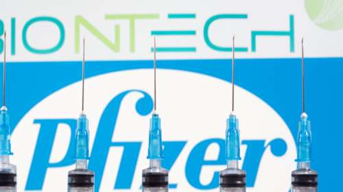 Κορονοϊός: Η Βρετανία εγκρίνει το εμβόλιο της Pfizer - BioNTech την επόμενη εβδομάδα