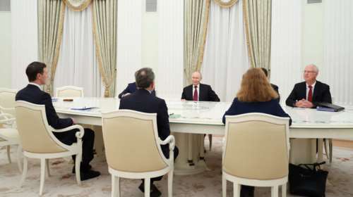 Γουίτκοφ και Κούσνερ ενημέρωσαν τον Τραμπ για τις συνομιλίες τους με τον Πούτιν - Τα επόμενα βήματα