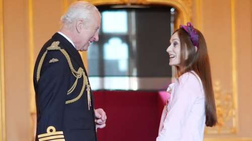 Βασιλιάς Κάρολος: Επέστρεψε στα καθήκοντά του μετά τις επιπλοκές της θεραπείας κατά του καρκίνου