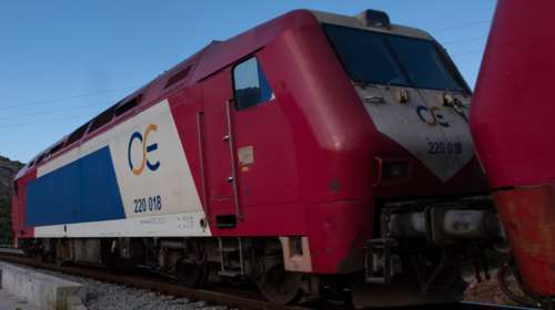 Μαλακάσα: Ακινητοποιήθηκε αμαξοστοιχία με 150 επιβάτες- Ζημιά στα καλώδια της γραμμής