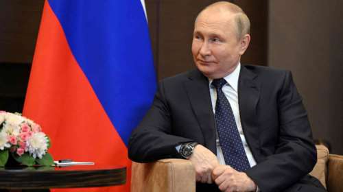 Η Ρωσία &quot;άντεξε&quot; από τις κυρώσεις της Δύσης ισχυρίζεται ο Πούτιν - &quot;Οι πληρωμές σε ρούβλια ενισχύουν το νόμισμά μας&quot;