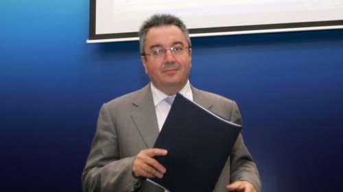 Μόσιαλος: Πώς και πότε θα πάρουν τέλος τα έκτακτα μέτρα για τον κορονοϊό