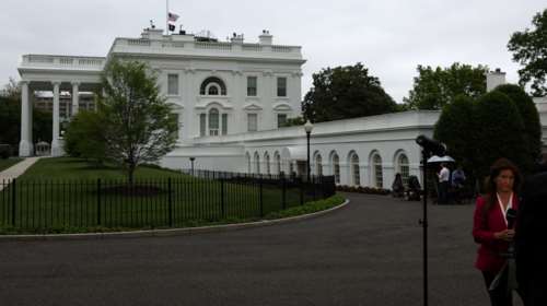 Λευκός Οίκος: "Η αμερικανική βοήθεια στην Ουκρανία έχει σταματήσει"