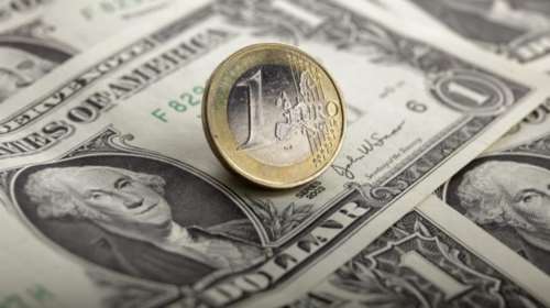 Σε χαμηλό 20 ετών η ισοτιμία του ευρώ έναντι του δολαρίου - Από τον Δεκέμβρη του 2002