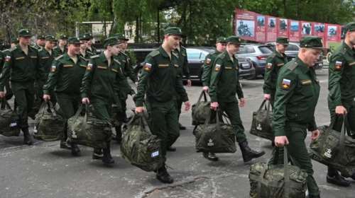 Απροετοίμαστη η Μόσχα στην ουκρανική εισβολή: Ανεκπαίδευτοι στρατεύσιμοι στα σύνορα- &quot;Να πάνε ενάντίον τους με ένα φτυάρι;&quot;