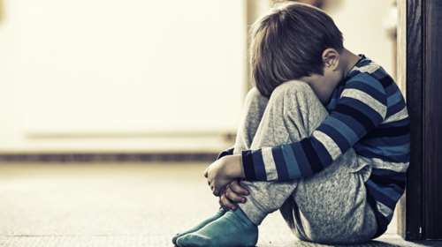 Ηράκλειο: &quot;Γι&#39; αυτό άφησα τα παιδιά μόνα στο σπίτι&quot; - Οι εξηγήσεις της 31χρονης και τα κλάματα των οκτώ ανηλίκων