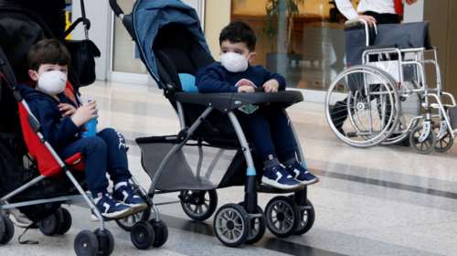 Νέα δεδομένα: Παιδιά και μωρά μπορεί να αρρωστήσουν σοβαρά από τον κορονοϊό