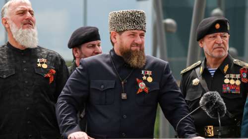 Εξαλλος ο Καντίροφ με τον ρωσικό στρατό: "Πρέπει να αφανισθούν οι ουκρανικές πόλεις"