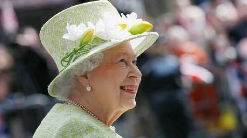 "Η Ελισάβετ πέθανε από καρκίνο, όχι από γηρατειά"-  Ο αυτοβιογράφος και φίλος της οικογένειας ανατρέπει τα πάντα